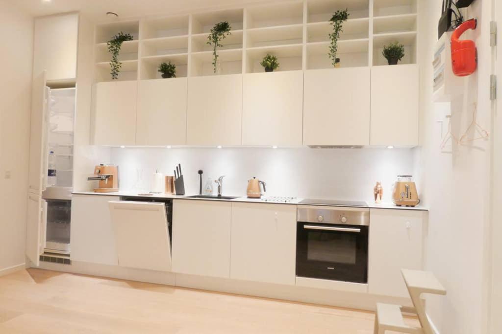 Exquisite Apartment, Most Convenient Location, Apt 5. København Eksteriør bilde